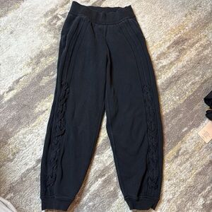 Lululemon RARE Black scuba Jogger Pants